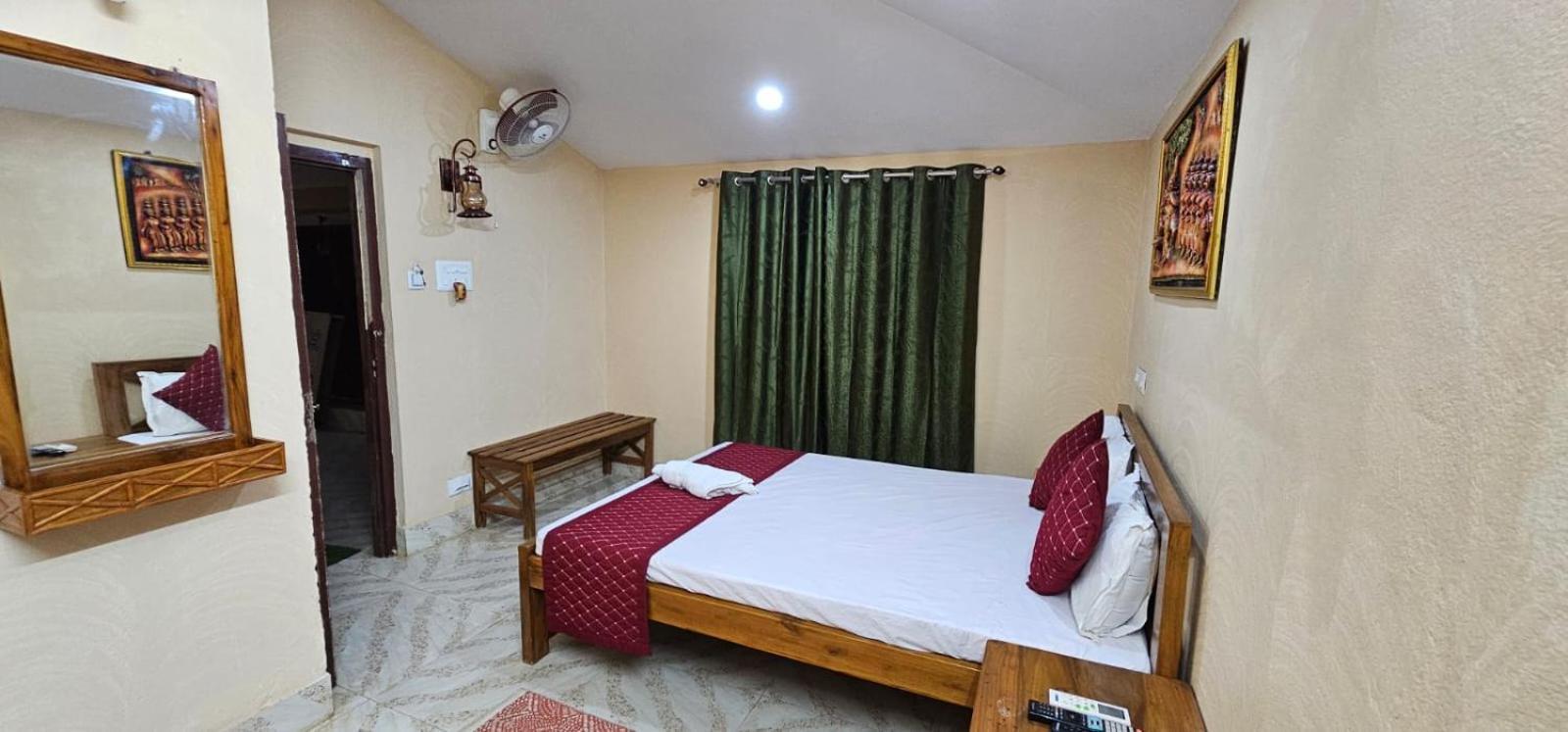 Moon Village Resort ชานตี นิเคทัน ภายนอก รูปภาพ