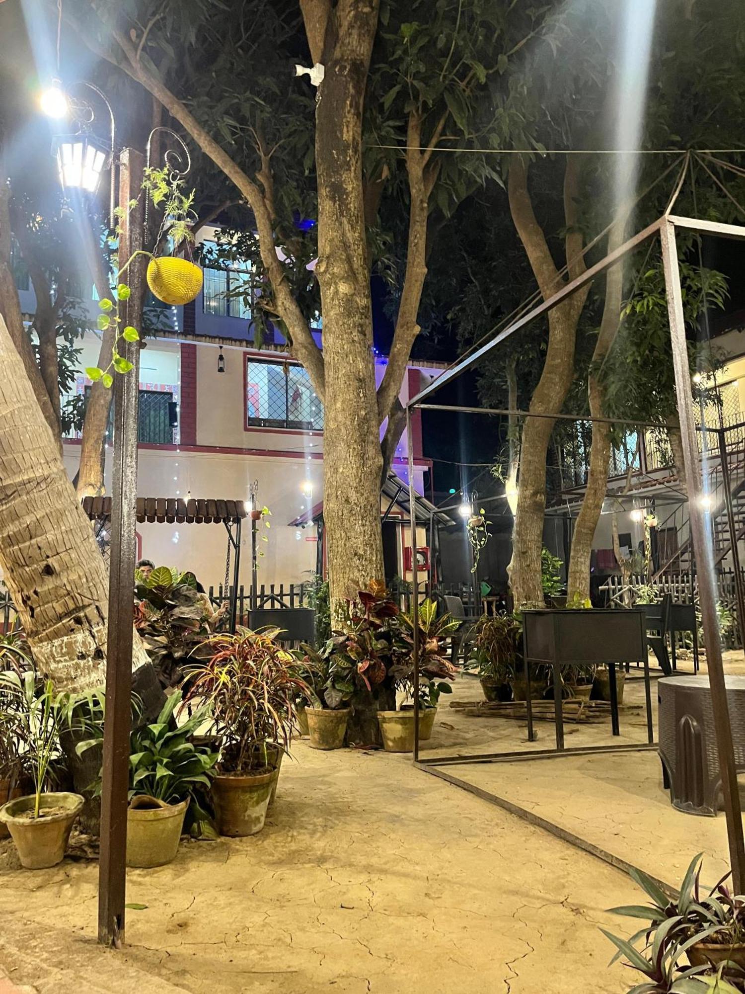 Moon Village Resort ชานตี นิเคทัน ภายนอก รูปภาพ